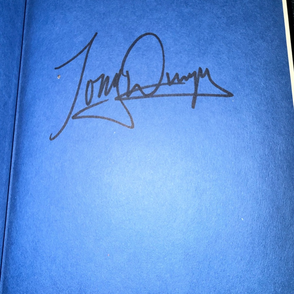 Quiet Strength by Tony Dungy Hardcover Book Autographed - Picture 2 of 2